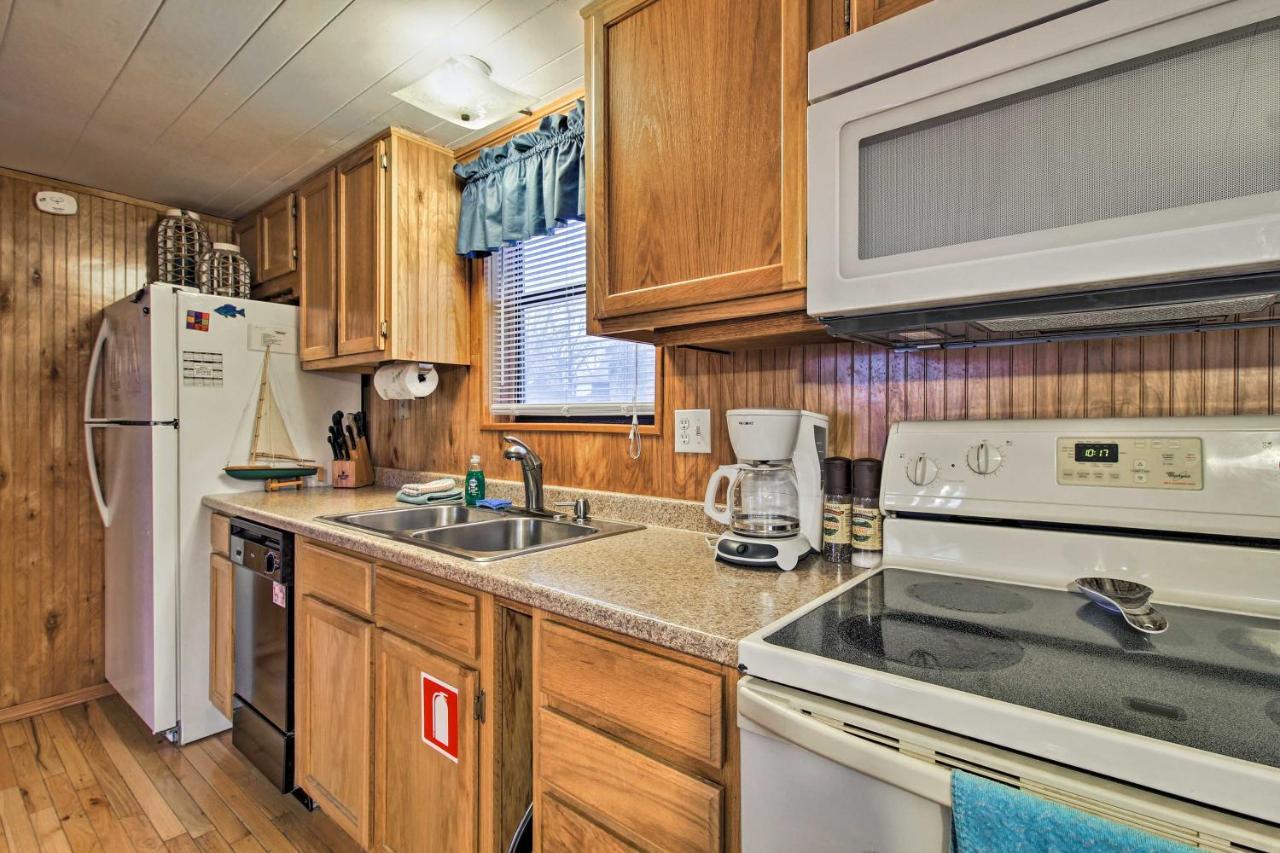 Rustic Stockton Lake Cabin Half Mile To Boat Ramp! Exterior photo
